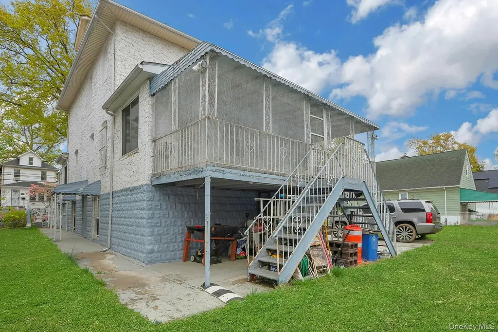 515 Beach Avenue Bronx NY 10473