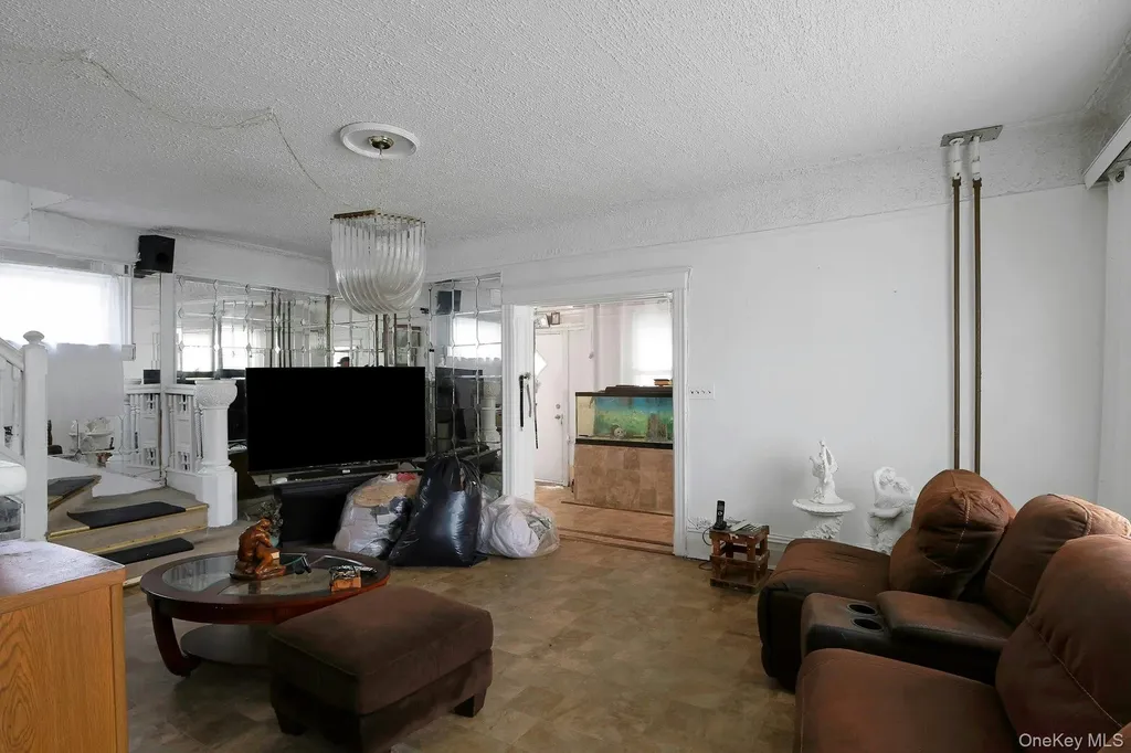 515 Beach Avenue Bronx NY 10473