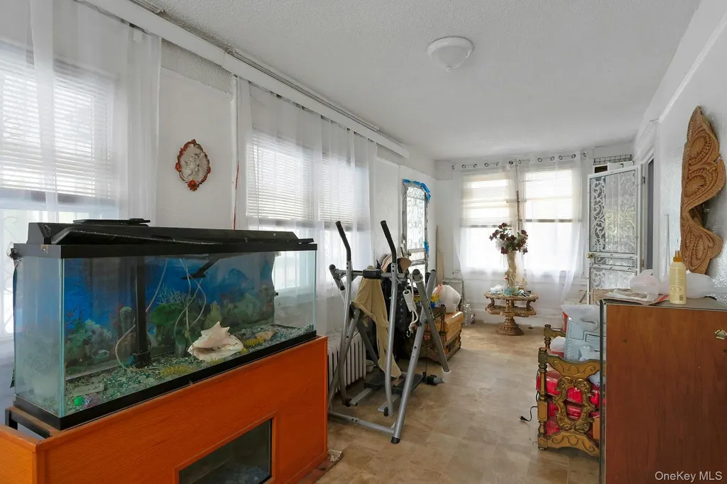 515 Beach Avenue Bronx NY 10473