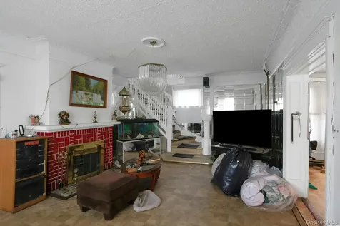 515 Beach Avenue Bronx NY 10473