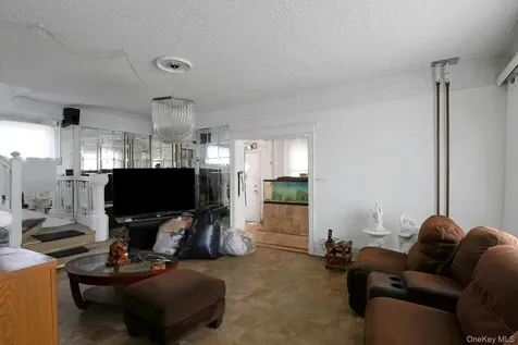 515 Beach Avenue Bronx NY 10473