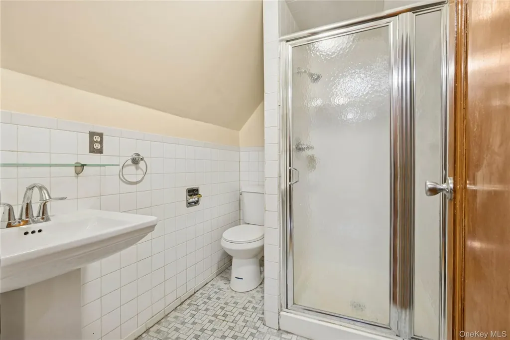 156 Goodwin Avenue Staten Island NY 10314