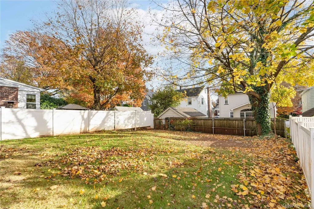 156 Goodwin Avenue Staten Island NY 10314