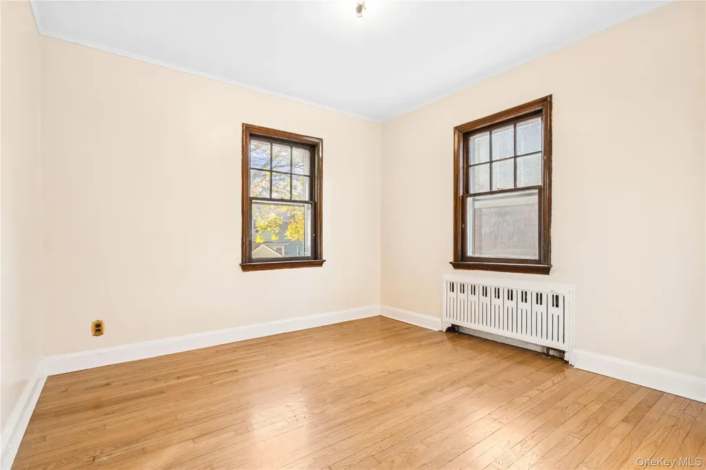 156 Goodwin Avenue Staten Island NY 10314
