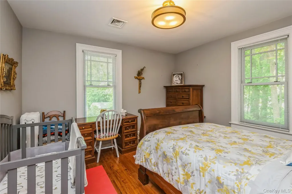 110 Red Spring Lane Glen Cove NY 11542