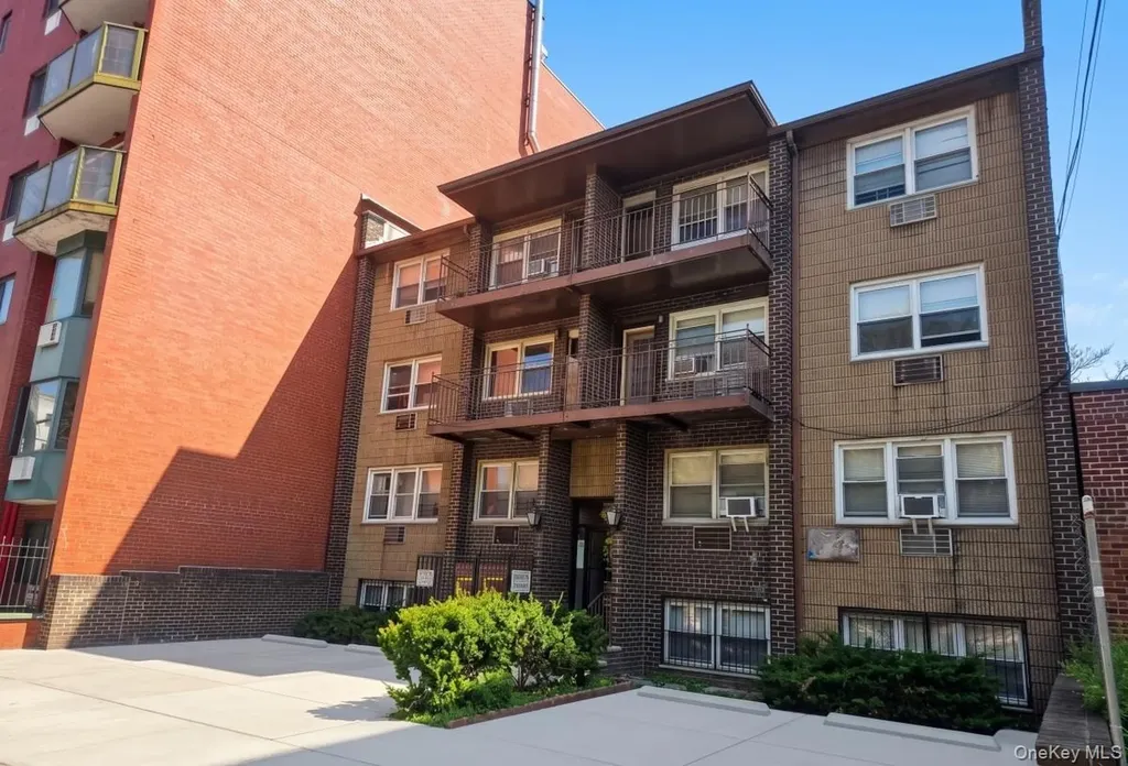 41-37 Parsons Boulevard Flushing NY 11355