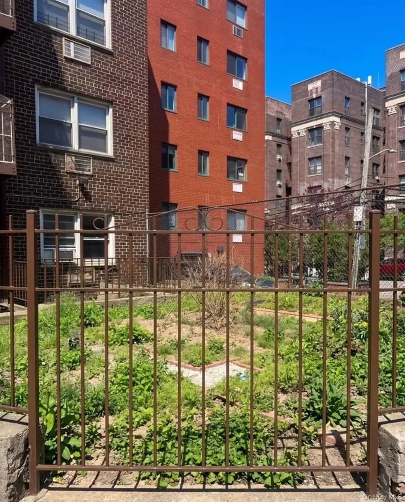 41-37 Parsons Boulevard Flushing NY 11355