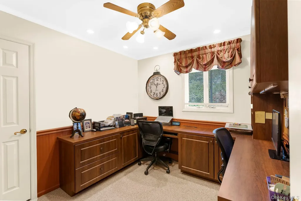 14 Jane Drive Old Bethpage NY 11804