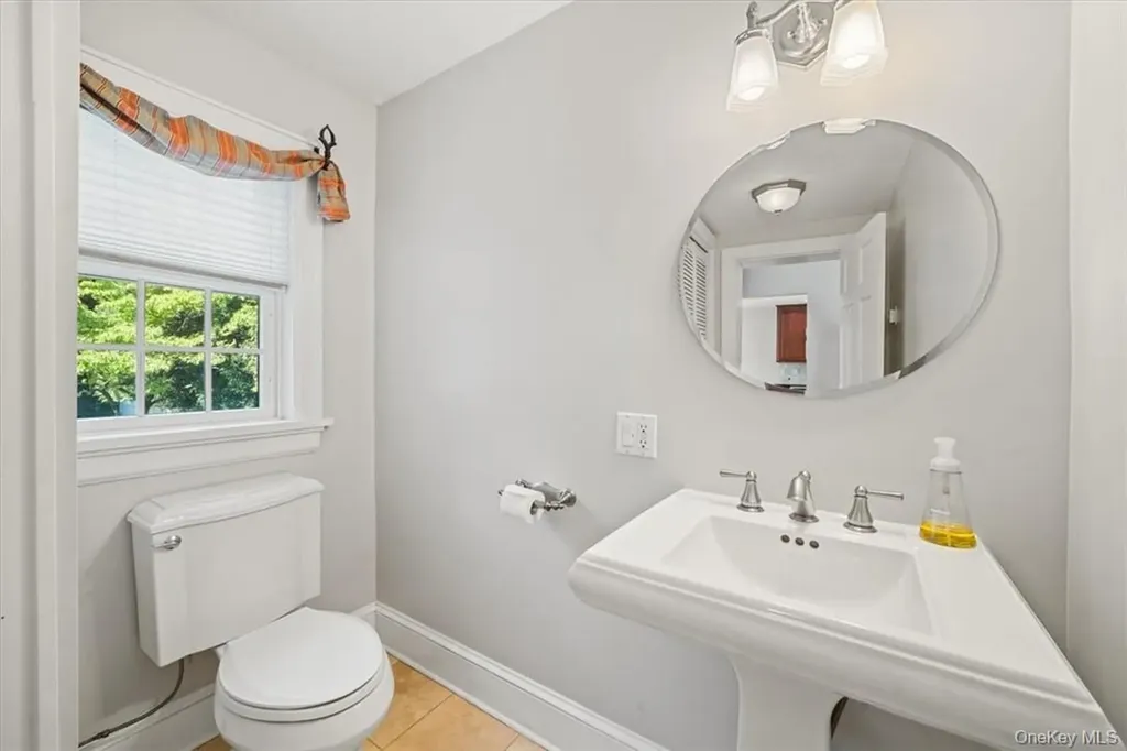 72 Grand Boulevard Scarsdale NY 10583