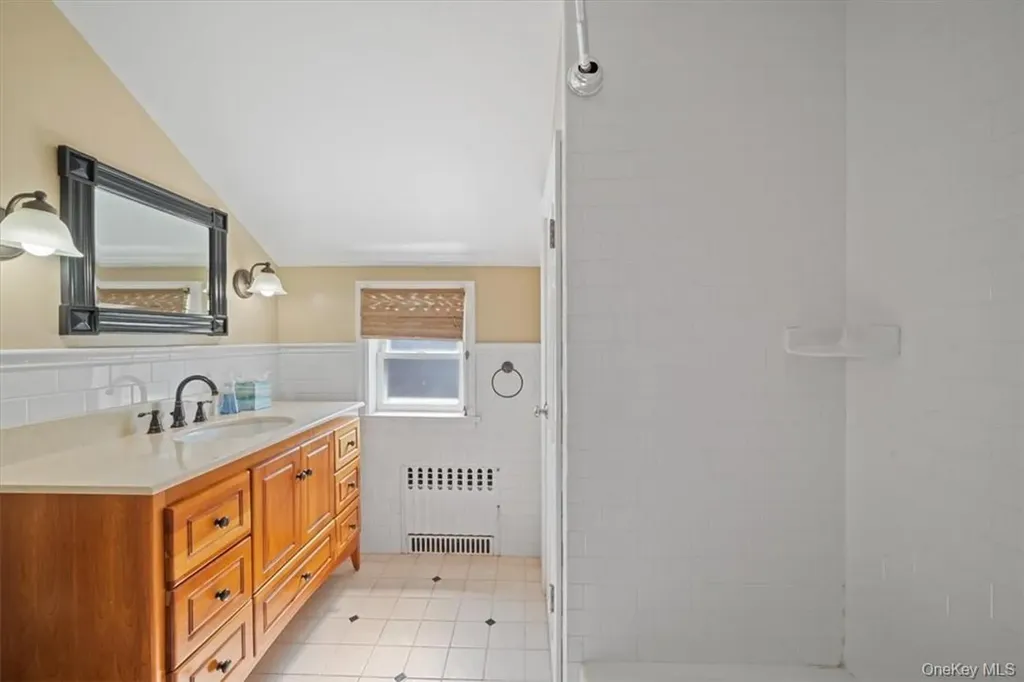 72 Grand Boulevard Scarsdale NY 10583