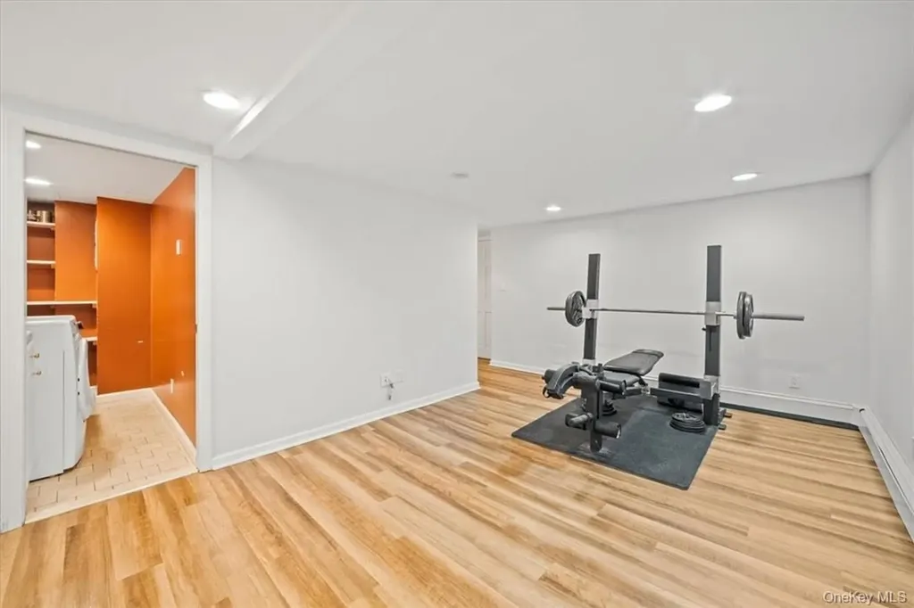 72 Grand Boulevard Scarsdale NY 10583