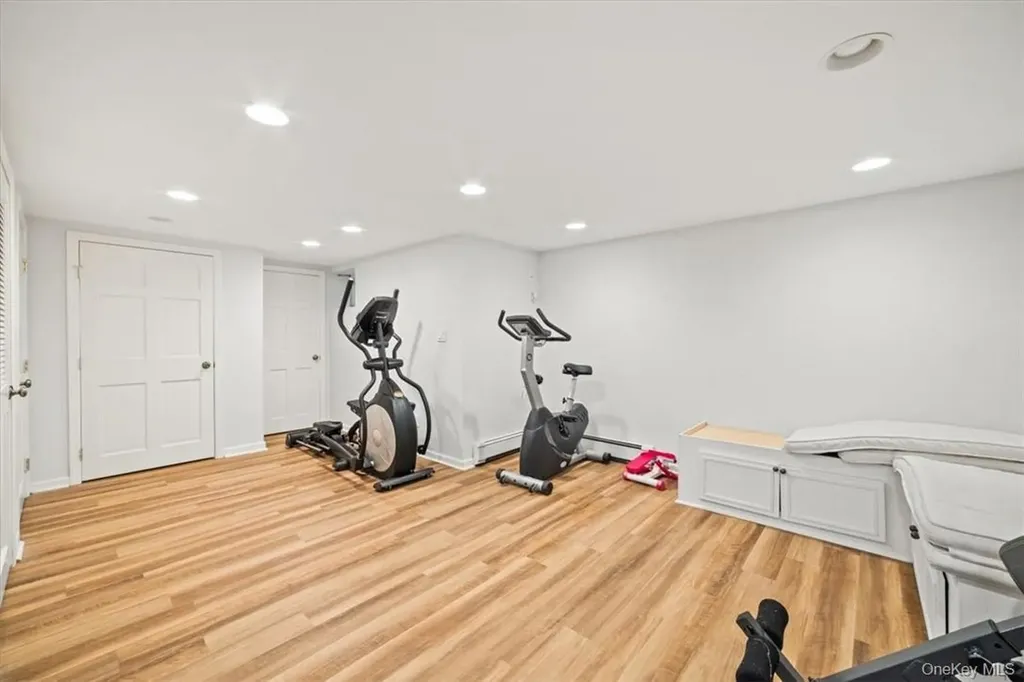 72 Grand Boulevard Scarsdale NY 10583