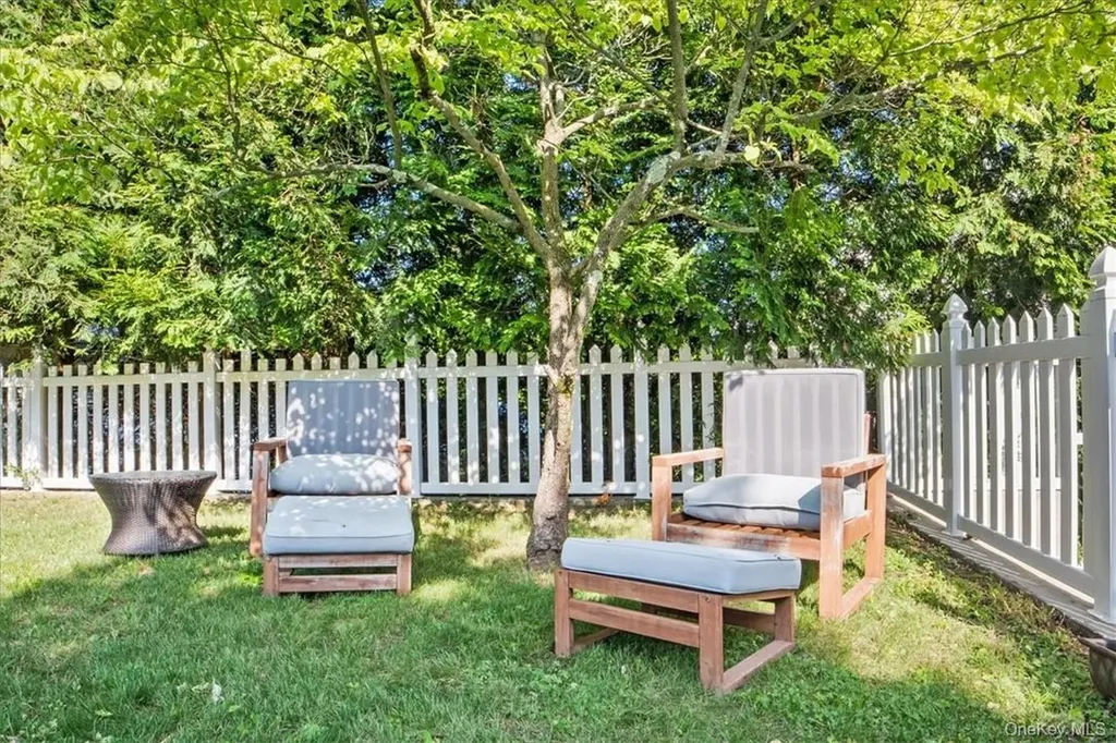 72 Grand Boulevard Scarsdale NY 10583