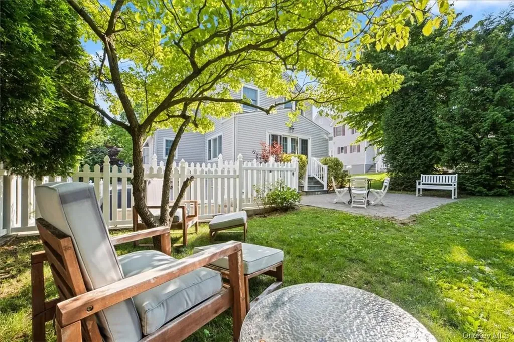 72 Grand Boulevard Scarsdale NY 10583