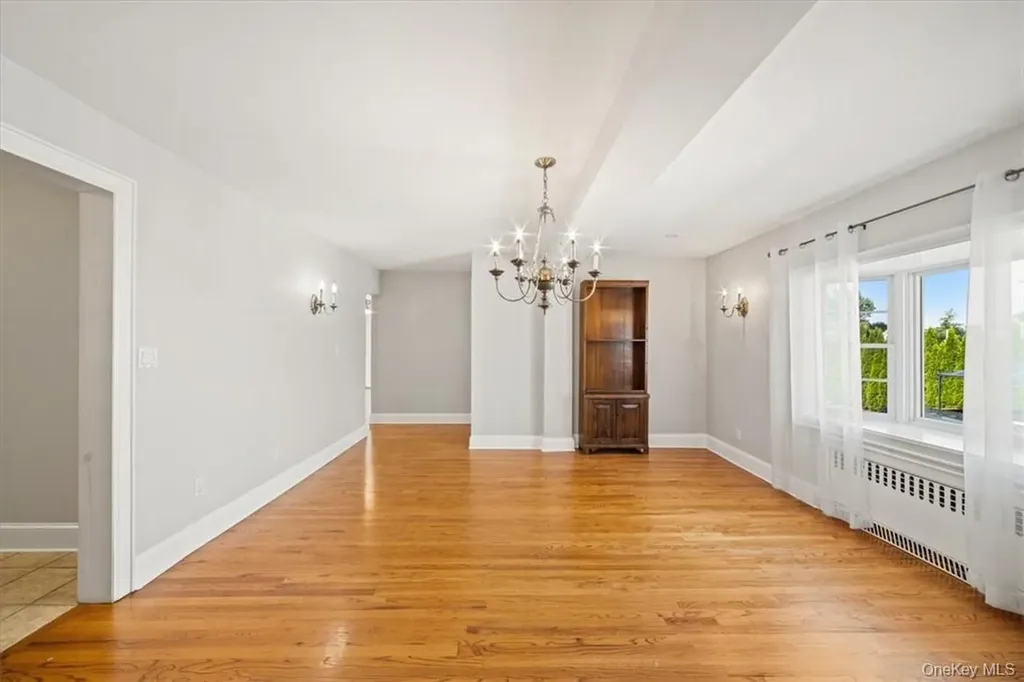 72 Grand Boulevard Scarsdale NY 10583