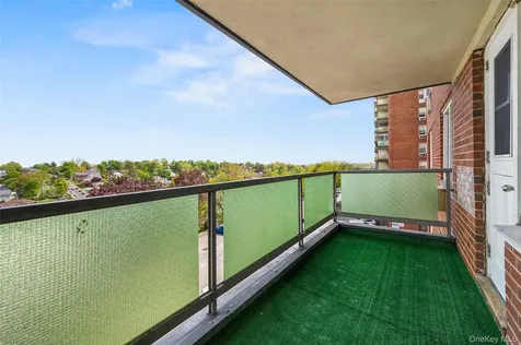 1853 Central Park Avenue Yonkers NY 10710