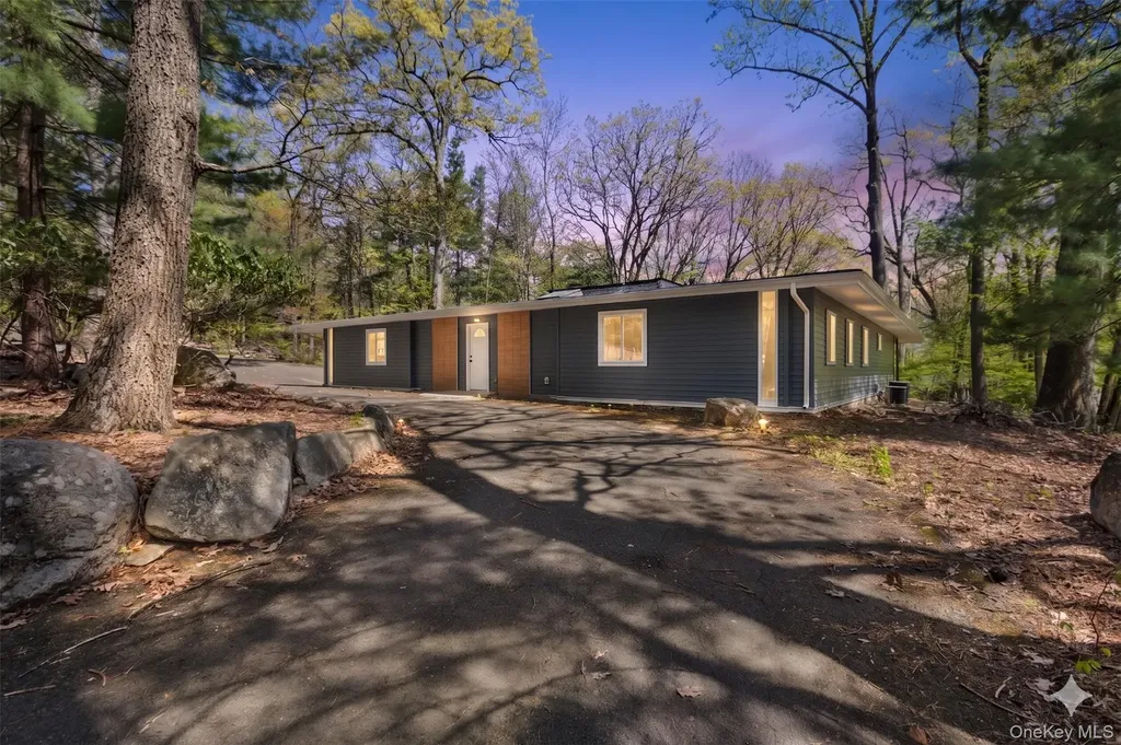 18 Halley Drive Pomona NY 10970