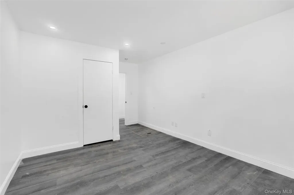 18 Halley Drive Pomona NY 10970