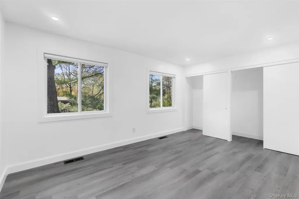 18 Halley Drive Pomona NY 10970