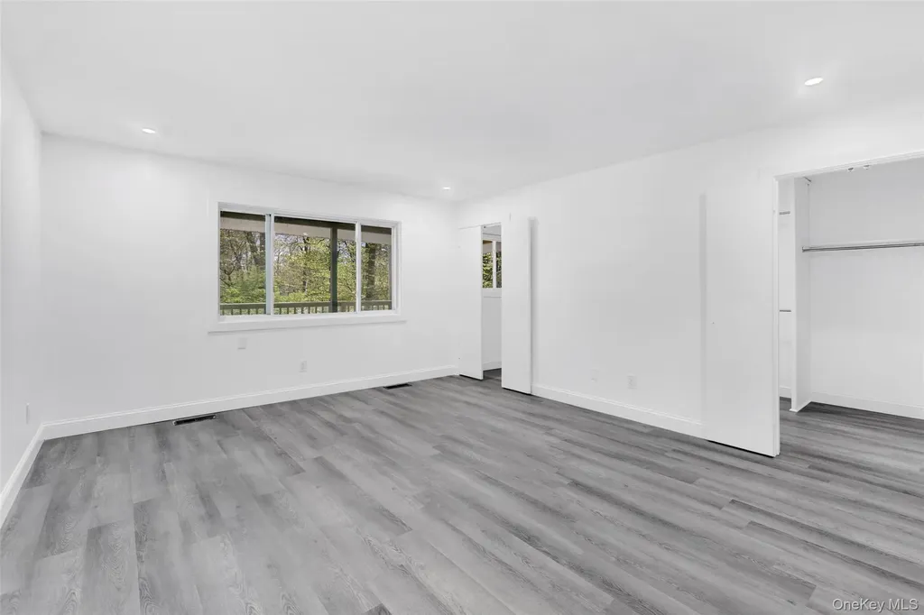 18 Halley Drive Pomona NY 10970