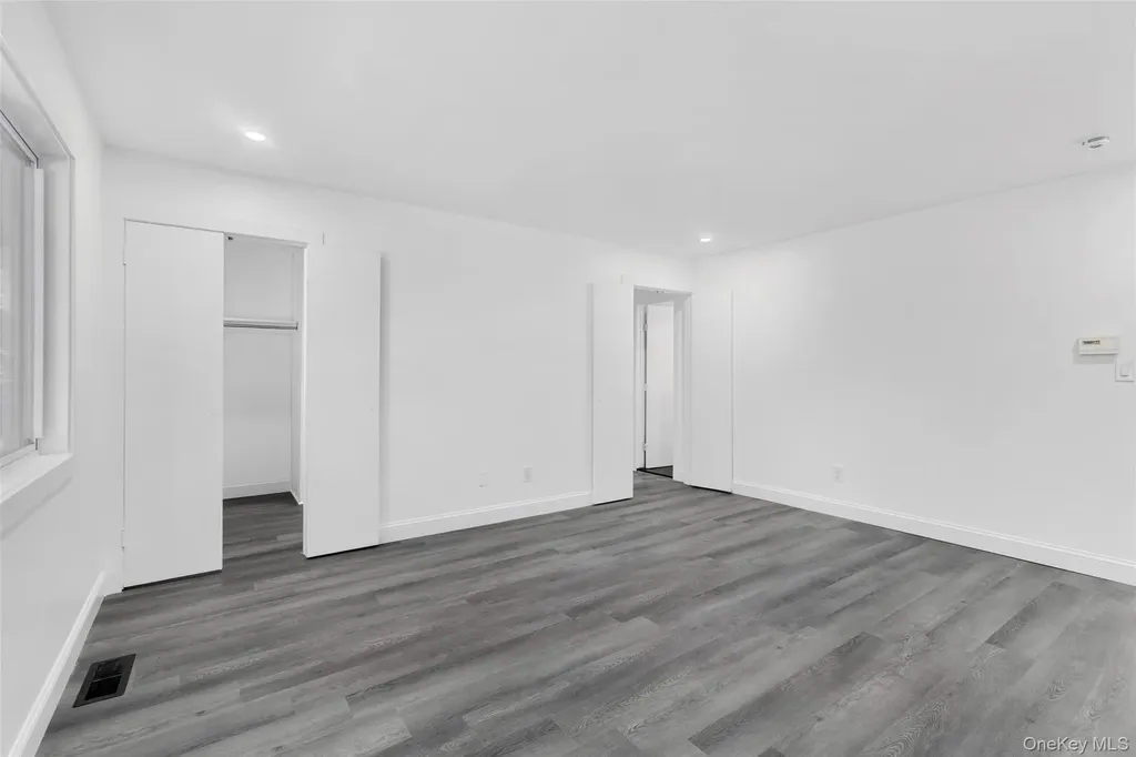 18 Halley Drive Pomona NY 10970