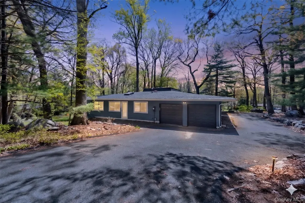 18 Halley Drive Pomona NY 10970