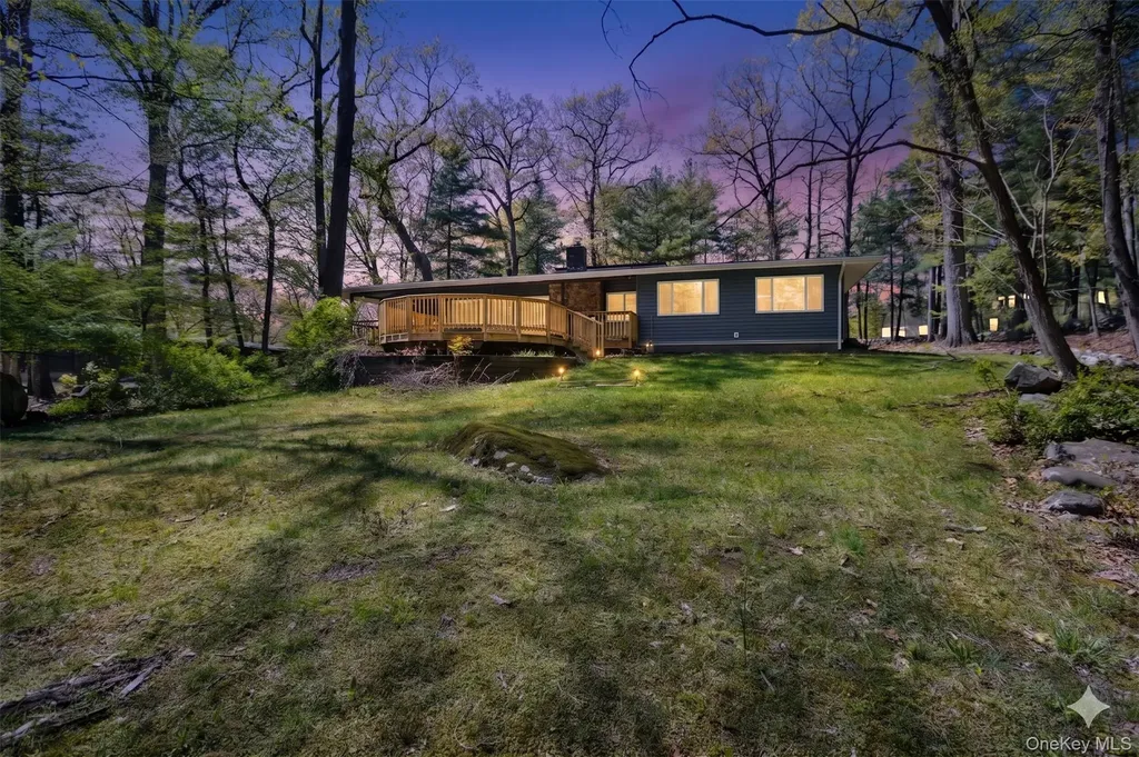 18 Halley Drive Pomona NY 10970