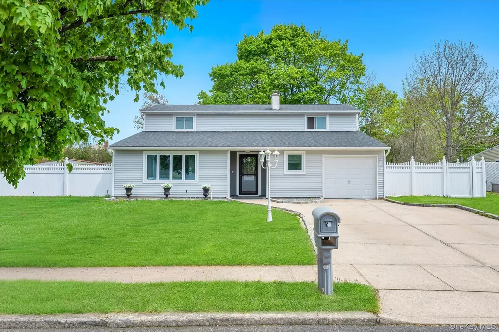 55 Starfire Drive Centereach NY 11720