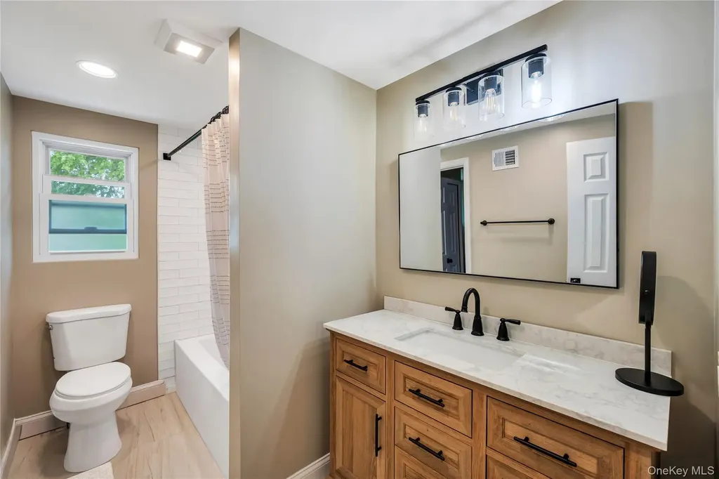 55 Starfire Drive Centereach NY 11720