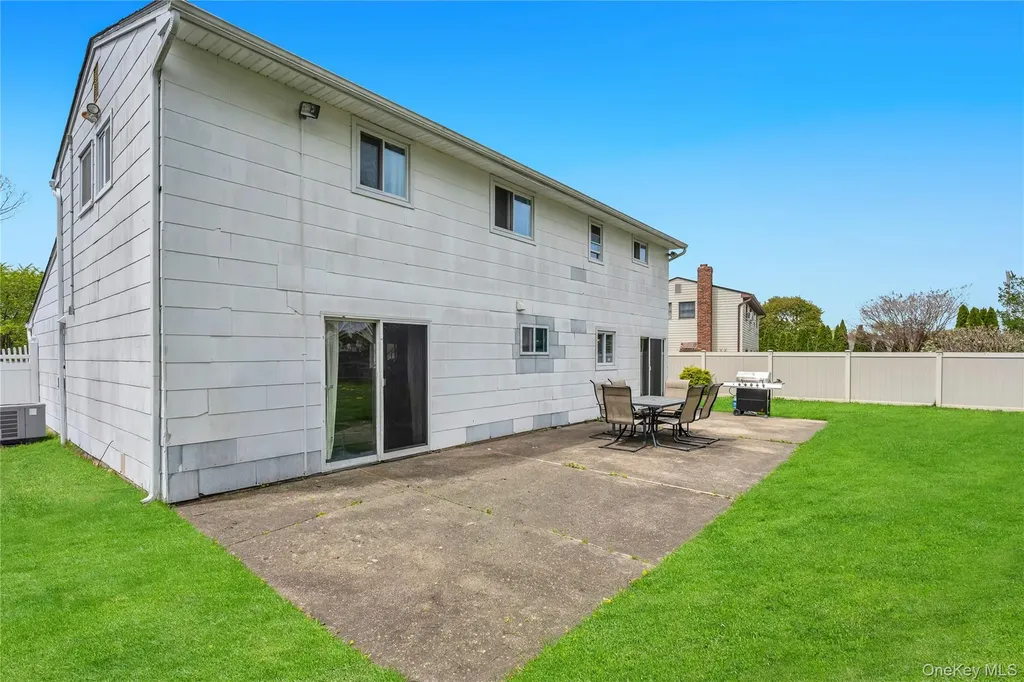 55 Starfire Drive Centereach NY 11720