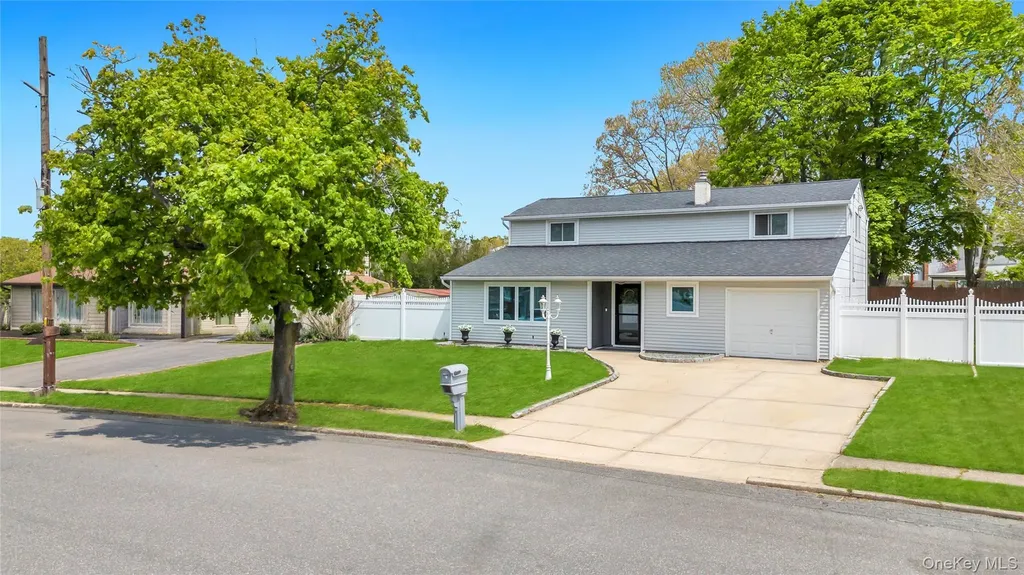 55 Starfire Drive Centereach NY 11720