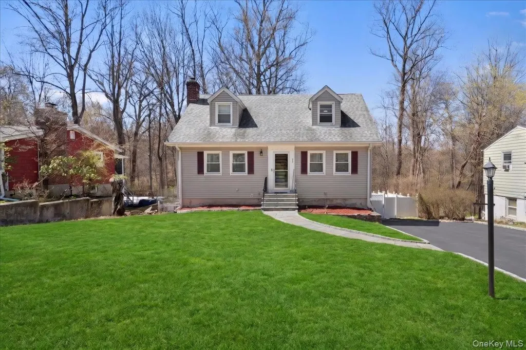 33 Greenwood Lane White Plains NY 10607