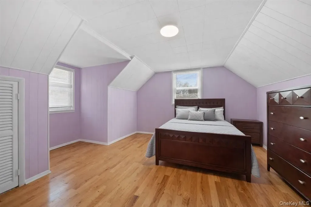 33 Greenwood Lane White Plains NY 10607