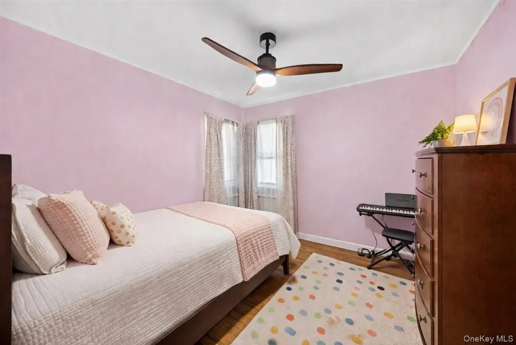 33 Greenwood Lane White Plains NY 10607