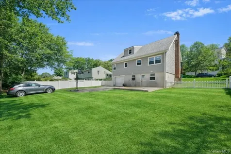 33 Greenwood Lane White Plains NY 10607