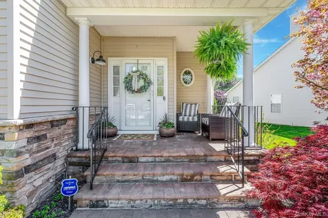 8 Joshua Court Wading River NY 11792