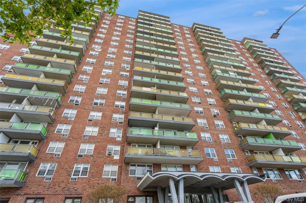 1841 Central Park Avenue Yonkers NY 10710