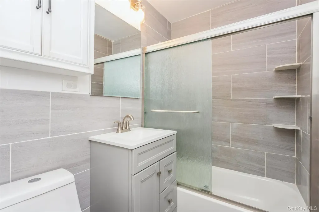 1841 Central Park Avenue Yonkers NY 10710