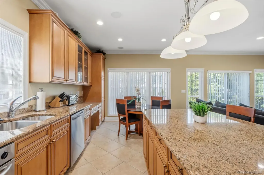 185 Sagamore Drive Plainview NY 11803