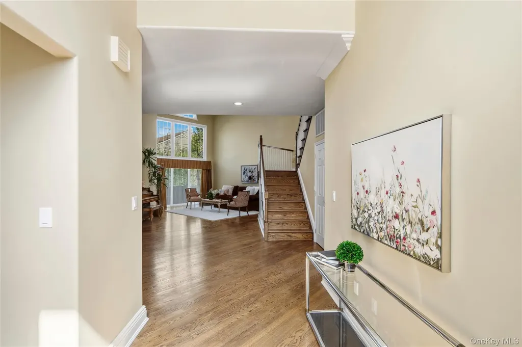 185 Sagamore Drive Plainview NY 11803
