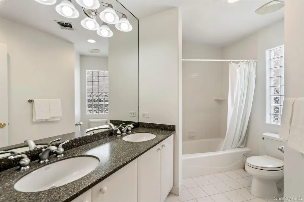 185 Sagamore Drive Plainview NY 11803