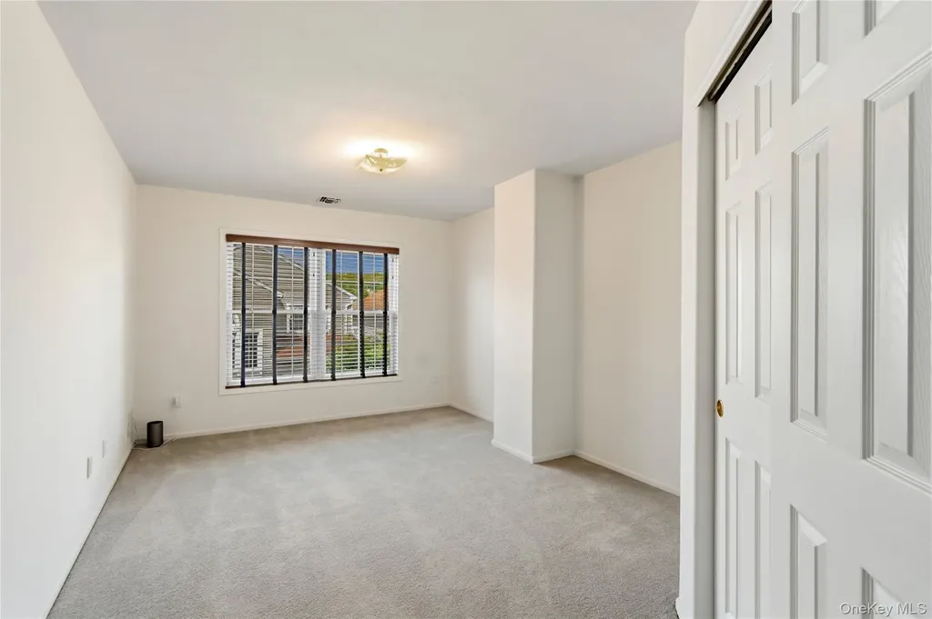 185 Sagamore Drive Plainview NY 11803