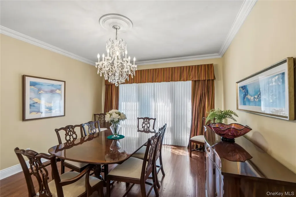185 Sagamore Drive Plainview NY 11803