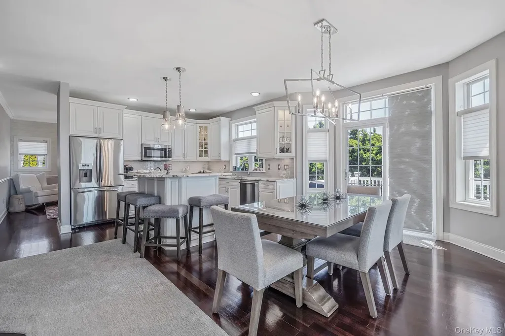 9 Sunset Lane Patchogue NY 11772