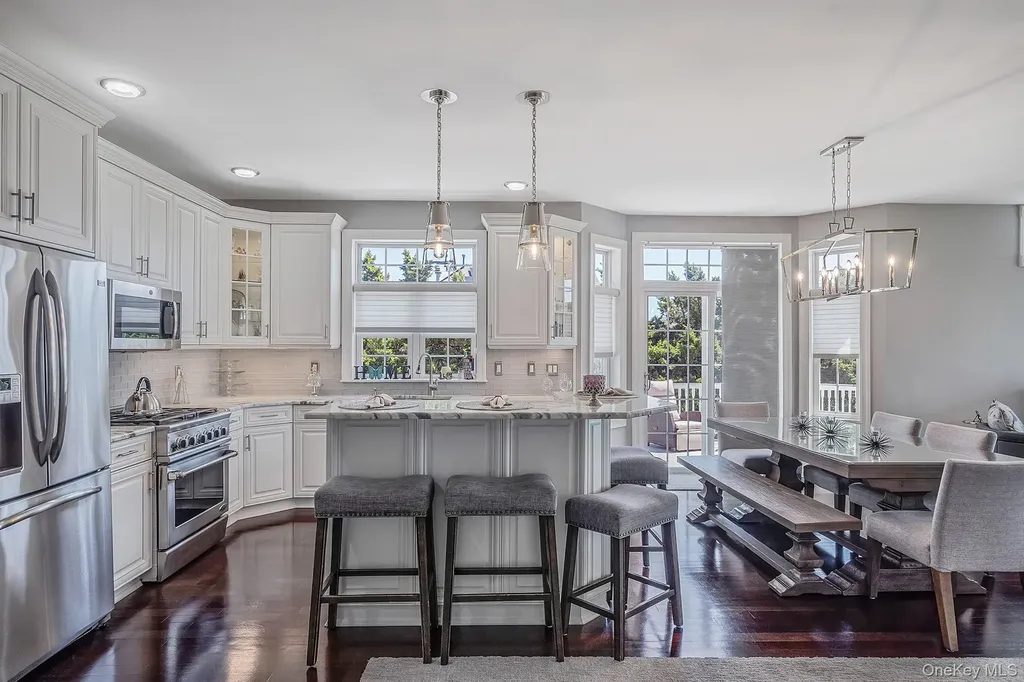 9 Sunset Lane Patchogue NY 11772
