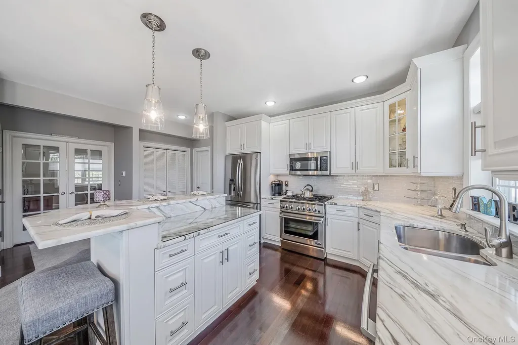 9 Sunset Lane Patchogue NY 11772