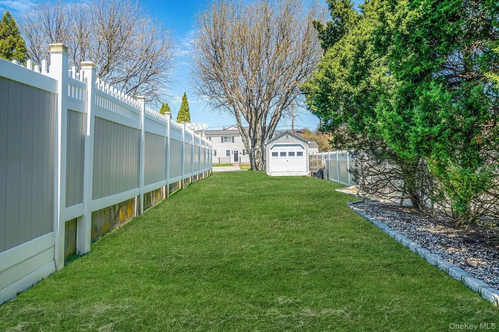 9 Sunset Lane Patchogue NY 11772