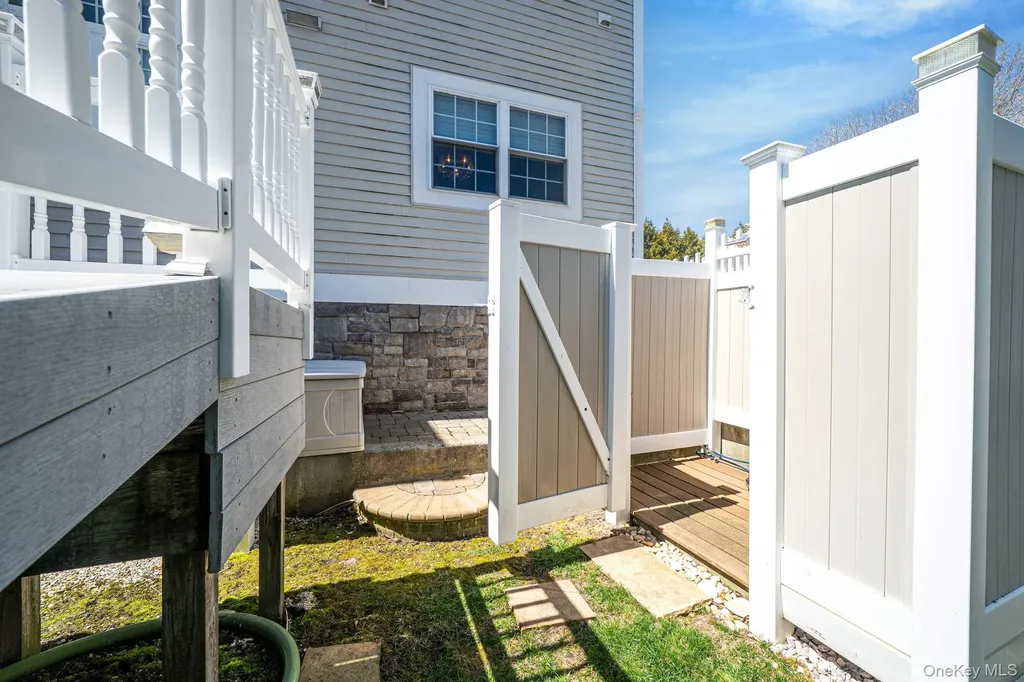 9 Sunset Lane Patchogue NY 11772