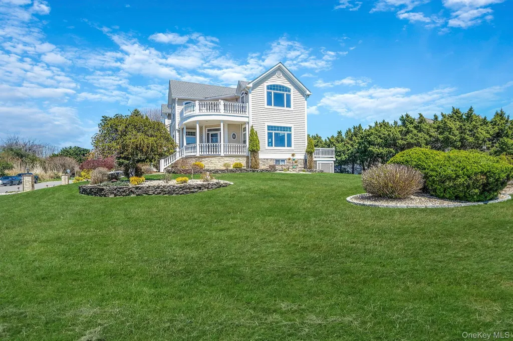 9 Sunset Lane Patchogue NY 11772
