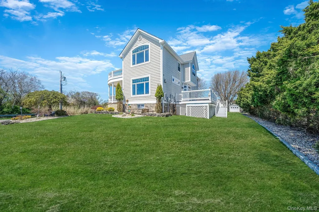 9 Sunset Lane Patchogue NY 11772
